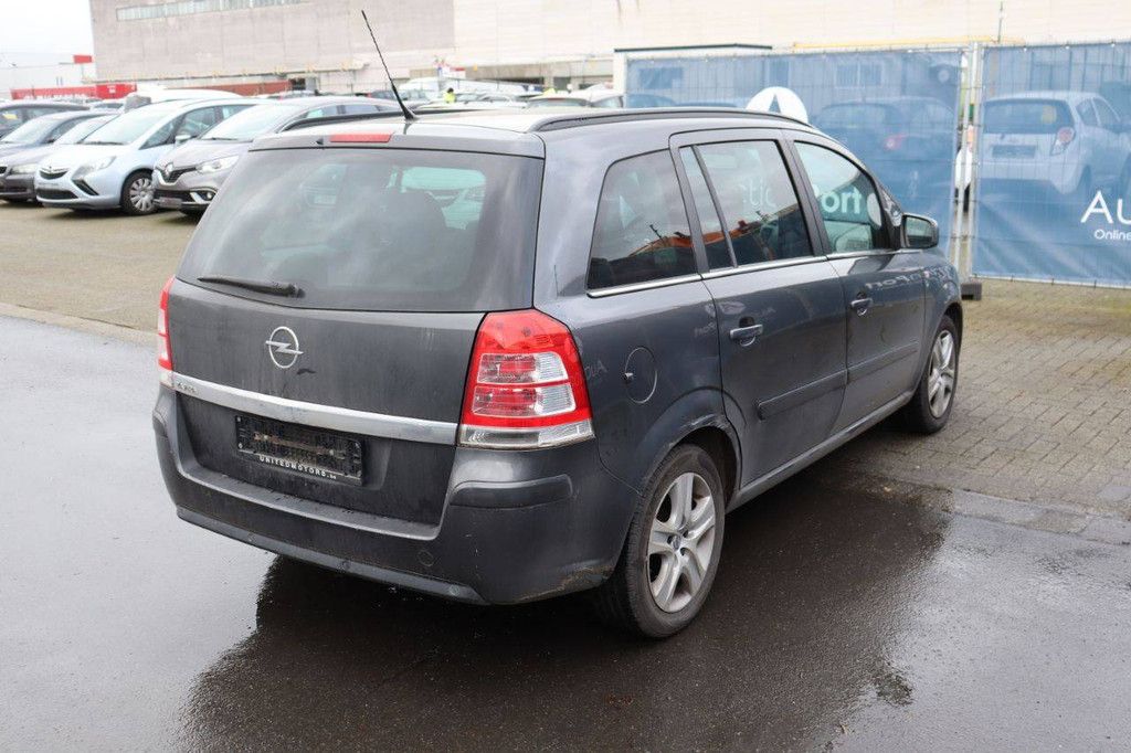 Passenger car Opel Zafira Petrol 94 hp 2010 (Margin)