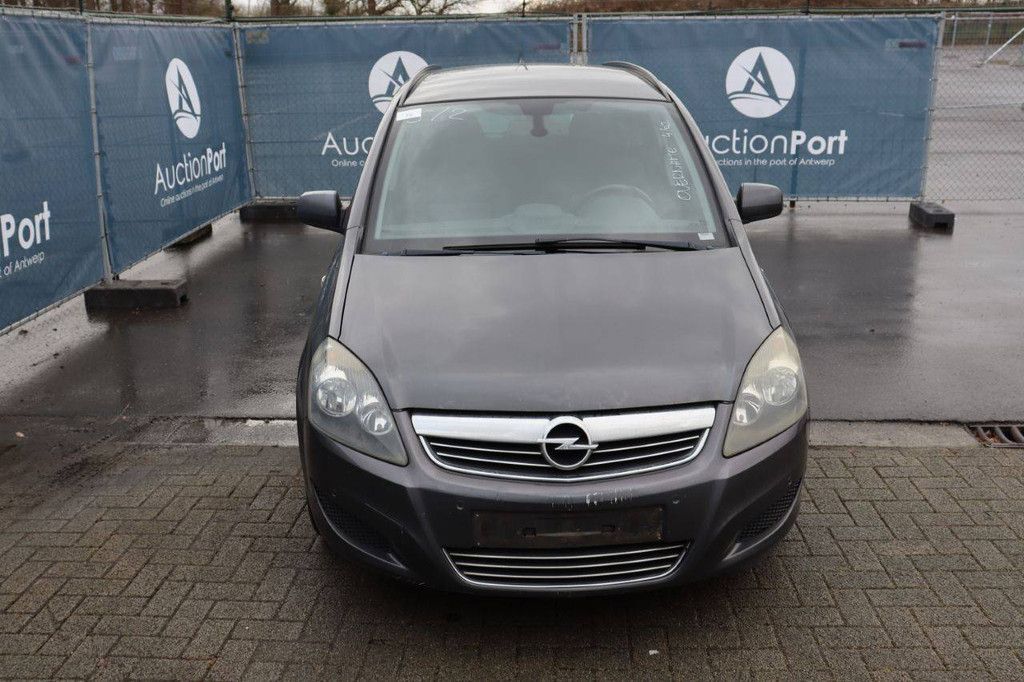 Passenger car Opel Zafira Petrol 94 hp 2010 (Margin)