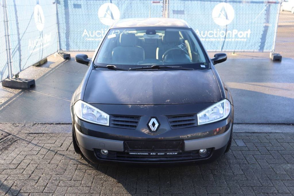 Pkw Renault Mégane Benzin 113 PS 2005 (Marge)