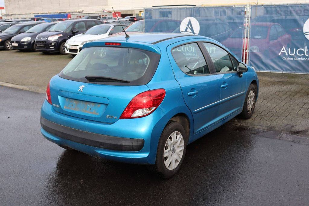 Pkw Peugeot 207 Benzin 73 PS 2013 (Marge)