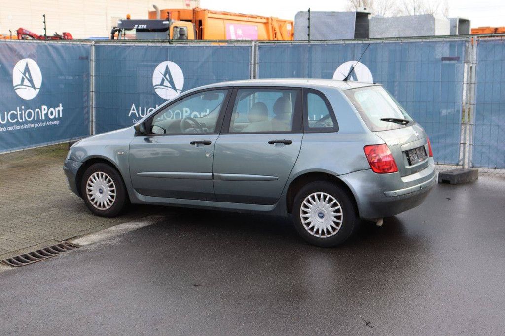 Pkw Fiat Stilo Benzin 95 PS 2004 (Marge)