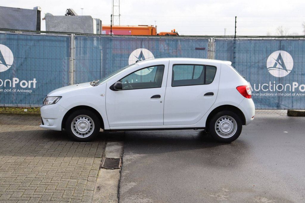 Pkw Dacia Sandero Benzin 75 PS 2014