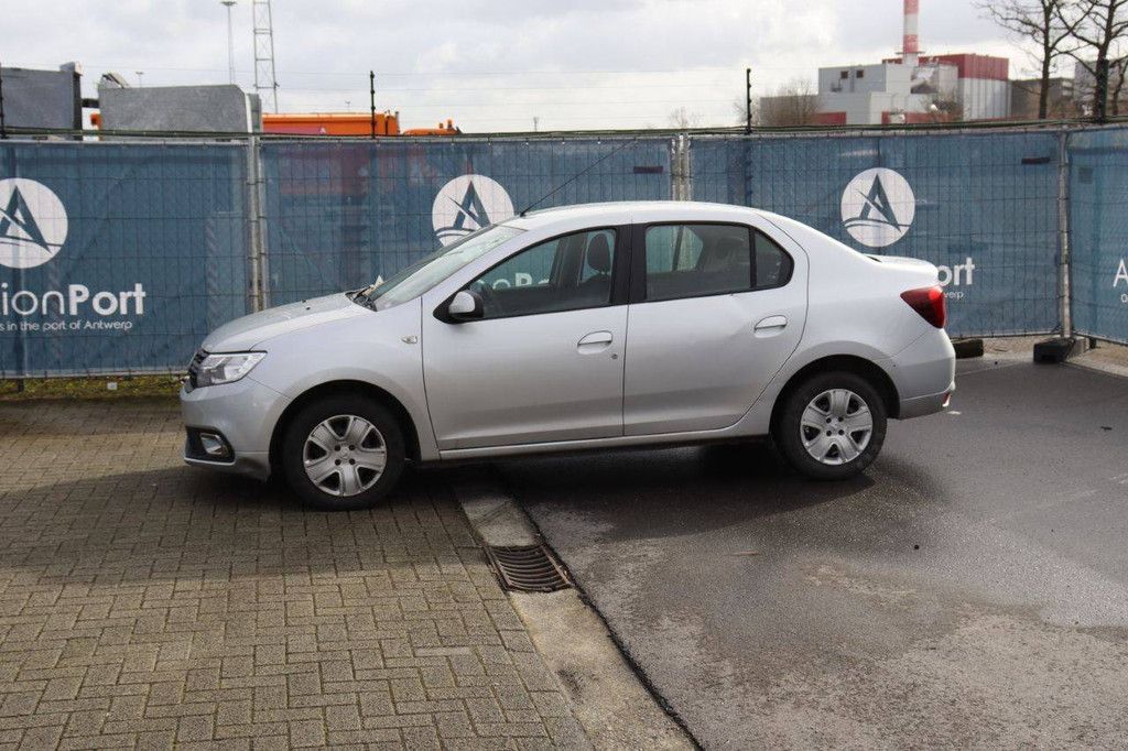 Pkw Dacia Logan Benzin 90 PS 2017 (Marge)