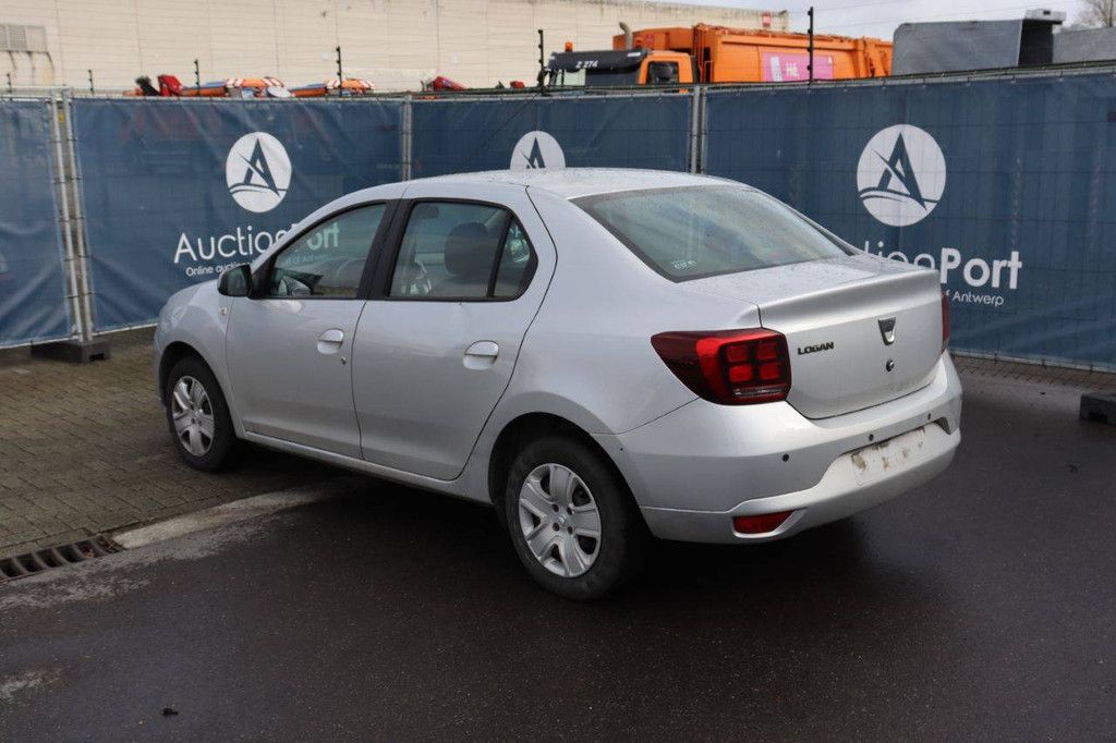 Pkw Dacia Logan Benzin 90 PS 2017 (Marge)