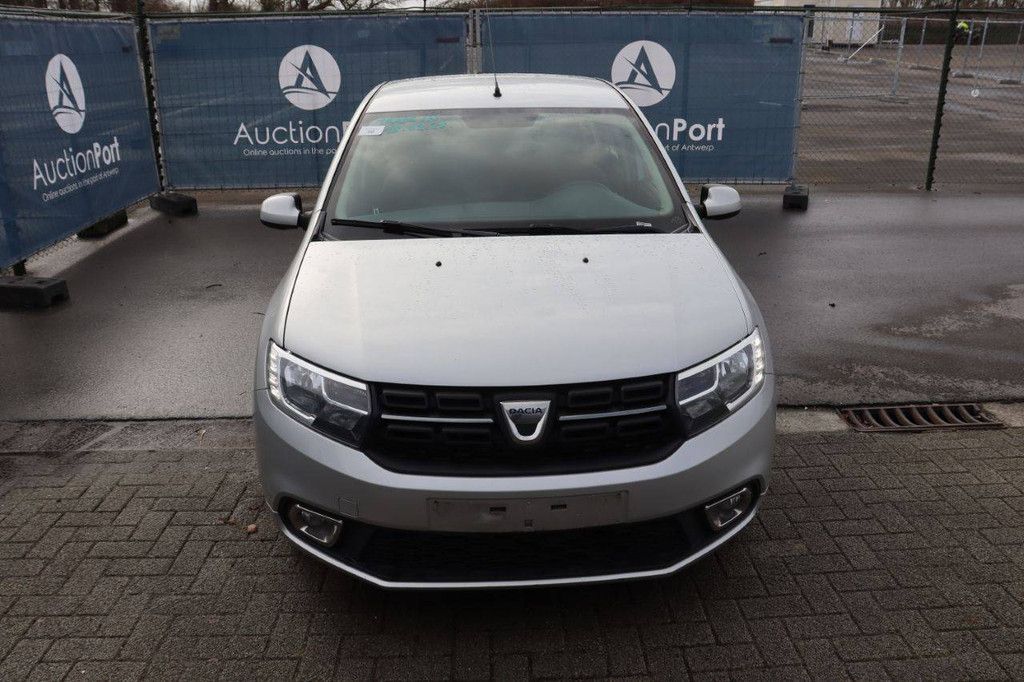 Pkw Dacia Logan Benzin 90 PS 2017 (Marge)