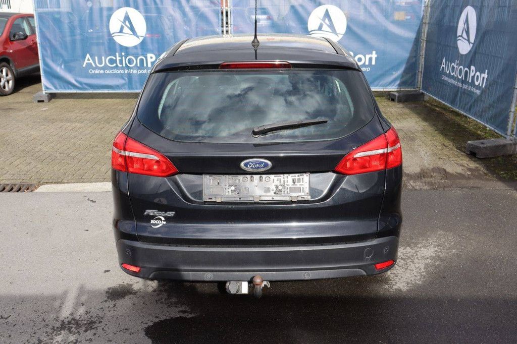 Passenger car Ford Focus Diesel 105 hp 2015 (Margin)