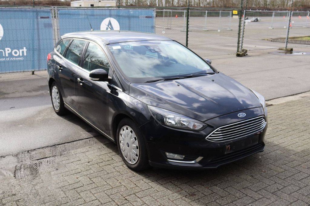Passenger car Ford Focus Diesel 105 hp 2015 (Margin)