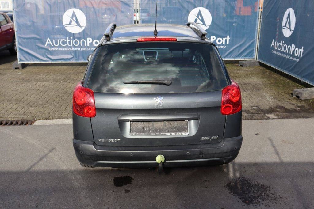 Passenger car Peugeot 207 Diesel 92 hp 2013 (Margin)