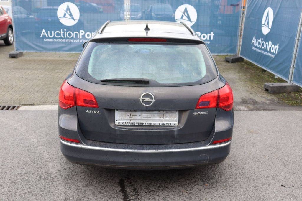 Passenger car Opel Astra Diesel 110 hp 2012 (Margin)