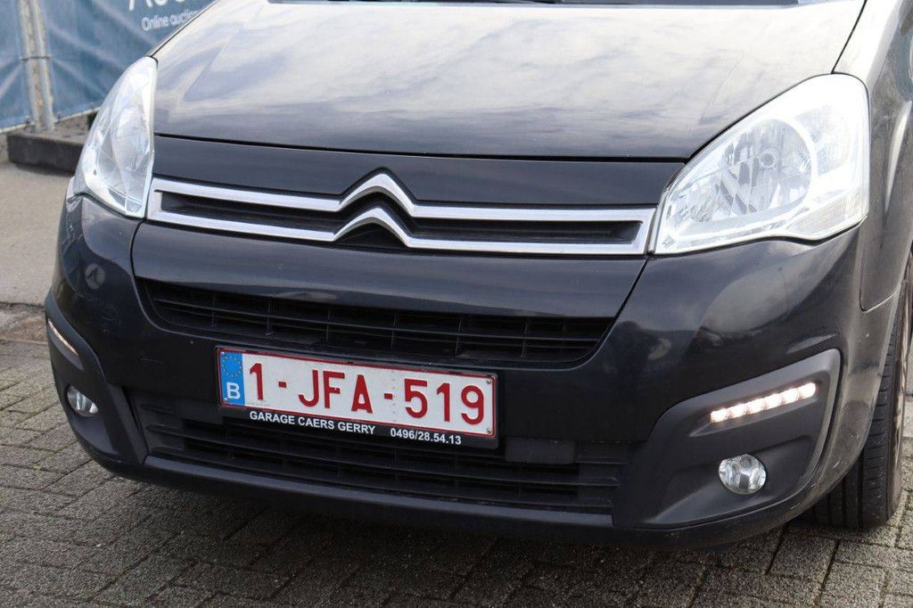 Passenger car Citroën Berlingo Petrol 110 hp 2017 (Margin)