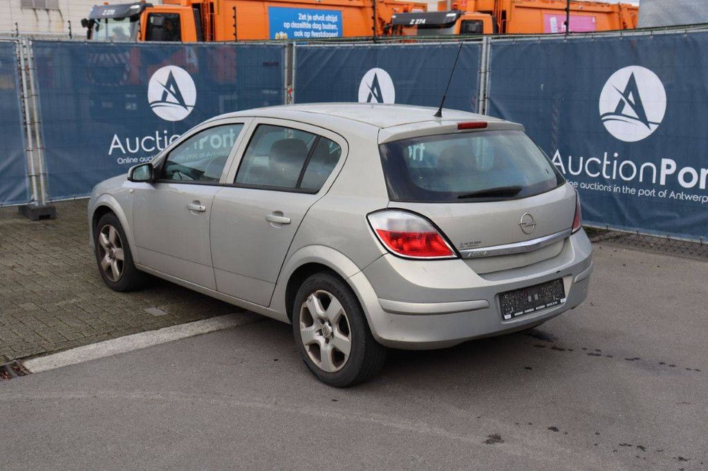 Pkw Opel Astra Benzin 90 PS 2006 (Margin)