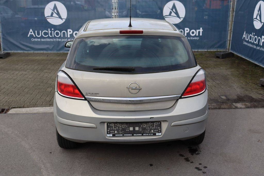Pkw Opel Astra Benzin 90 PS 2006 (Margin)