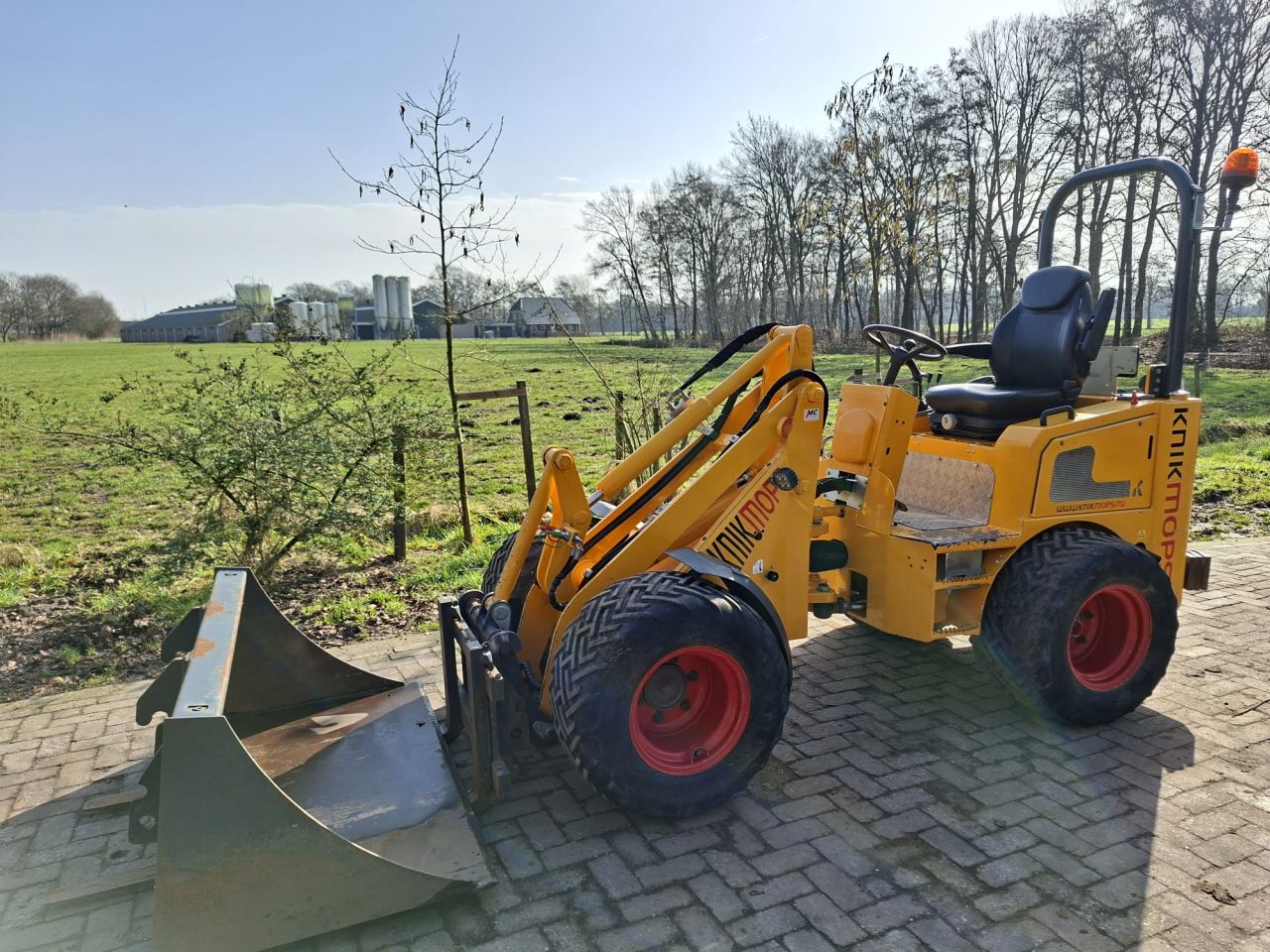 Knikmops 180 Stage 5 | bj2021 | 2278uur | bak en lepels