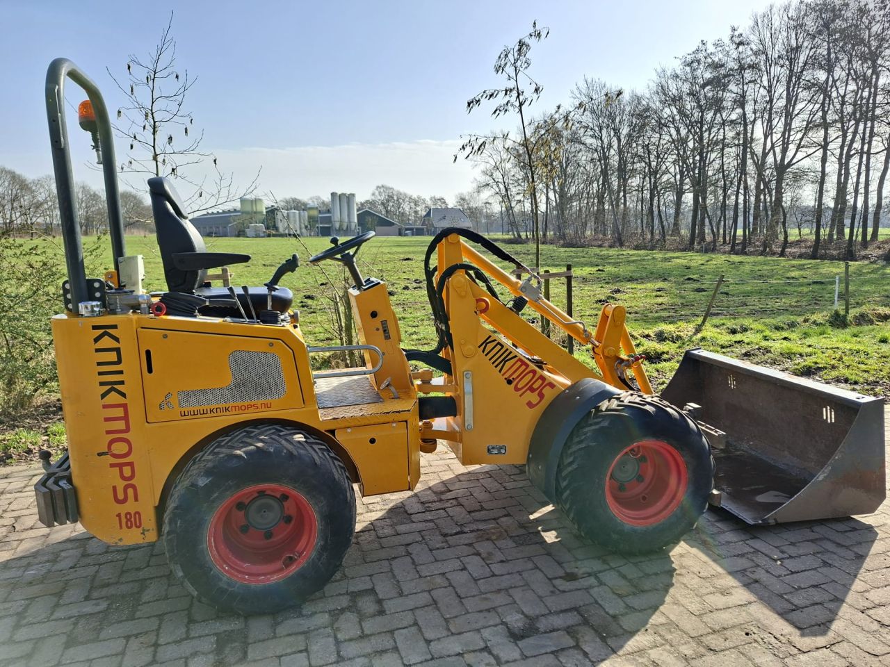 Knikmops 180 Stage 5 | bj2021 | 2278uur | bak en lepels