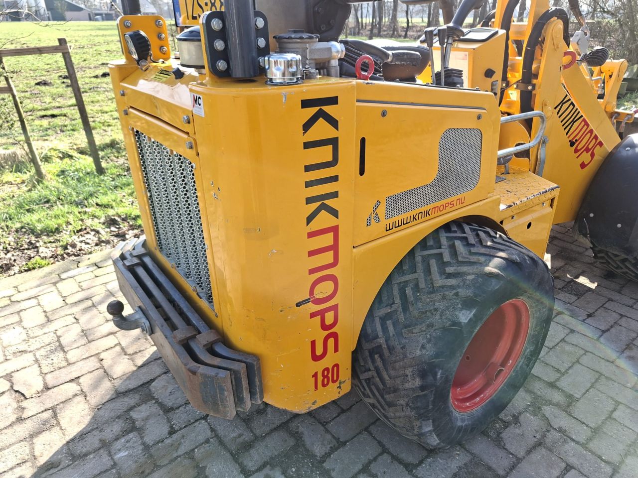 Knikmops 180 Stage 5 | bj2021 | 2278uur | bak en lepels