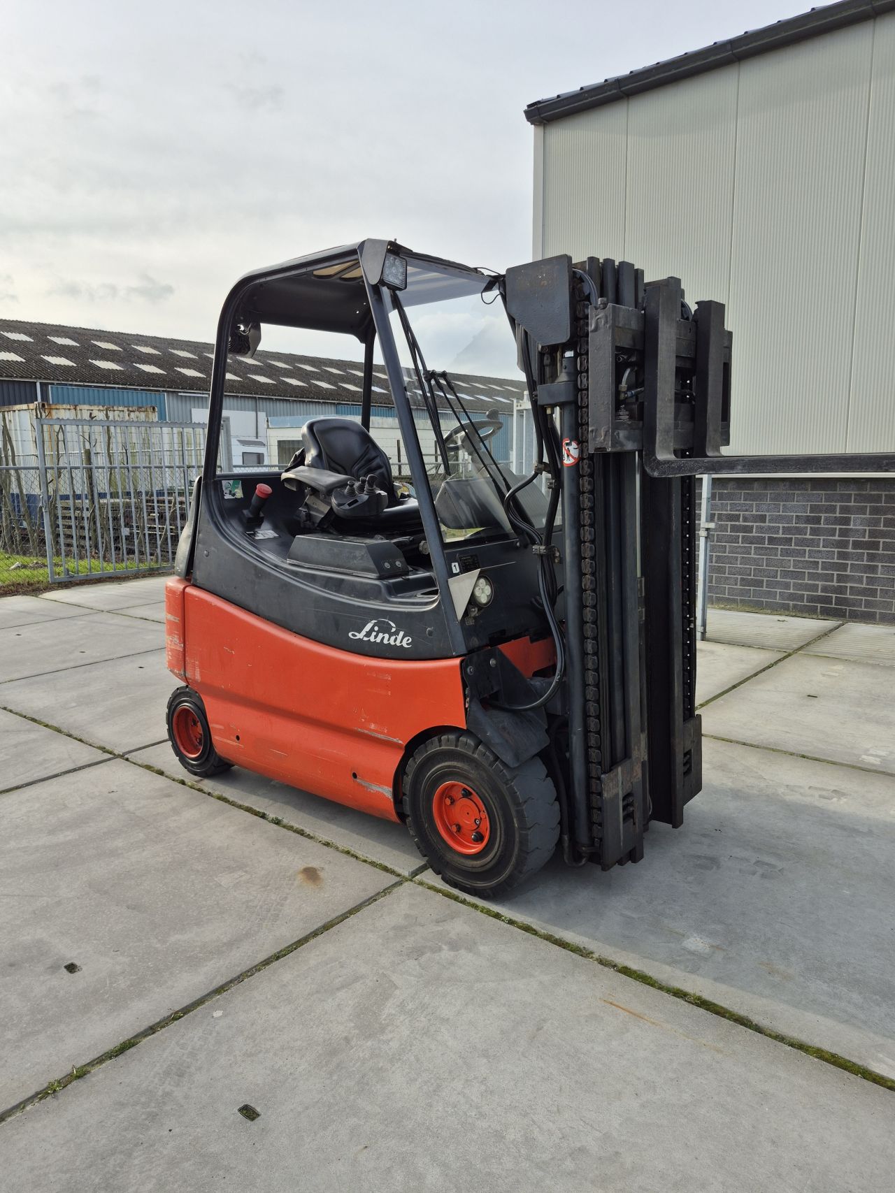 Linde E25-03/600 triplex freelift sideshift 4.150 mm bj 2007