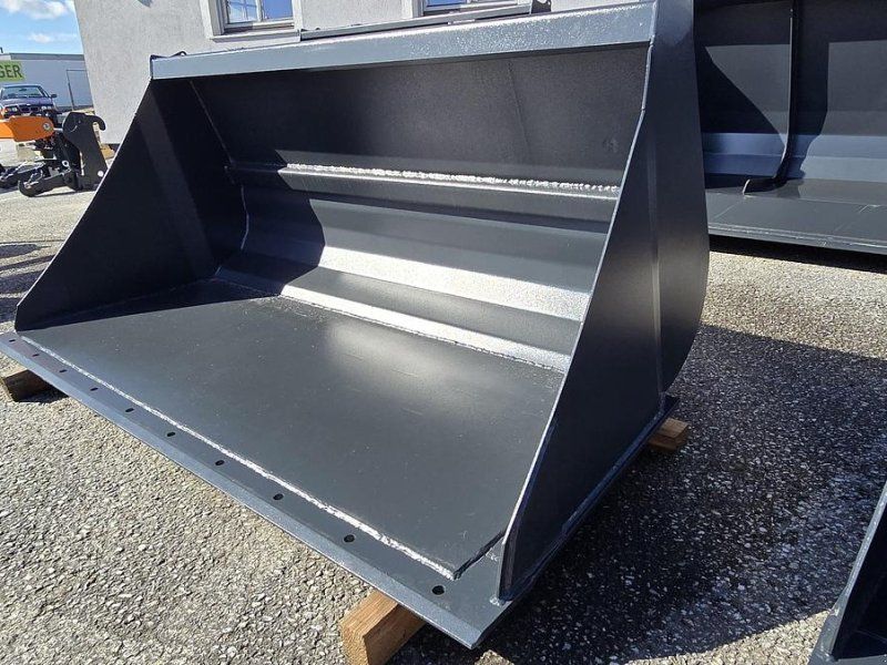 Big Dutchman SUN mit Liebherr 509 nahme