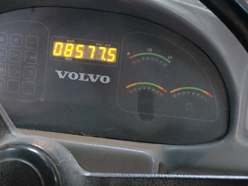 Volvo L30 HYDRAULISK SKIFT. SKOVL OG GAFLER. MOTOR OSER