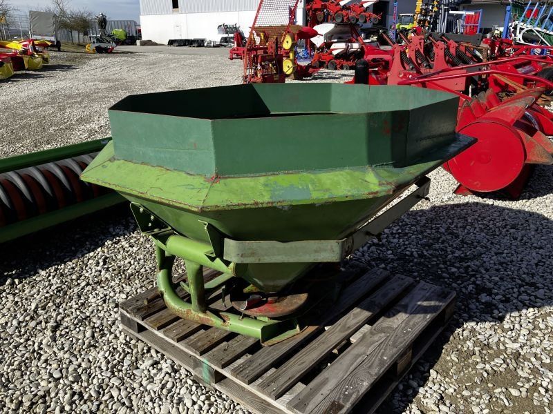 Amazone 600L DÜNGSTREUER