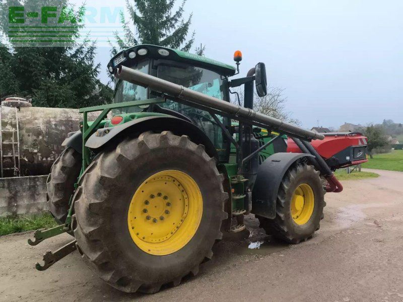 John Deere 6215r