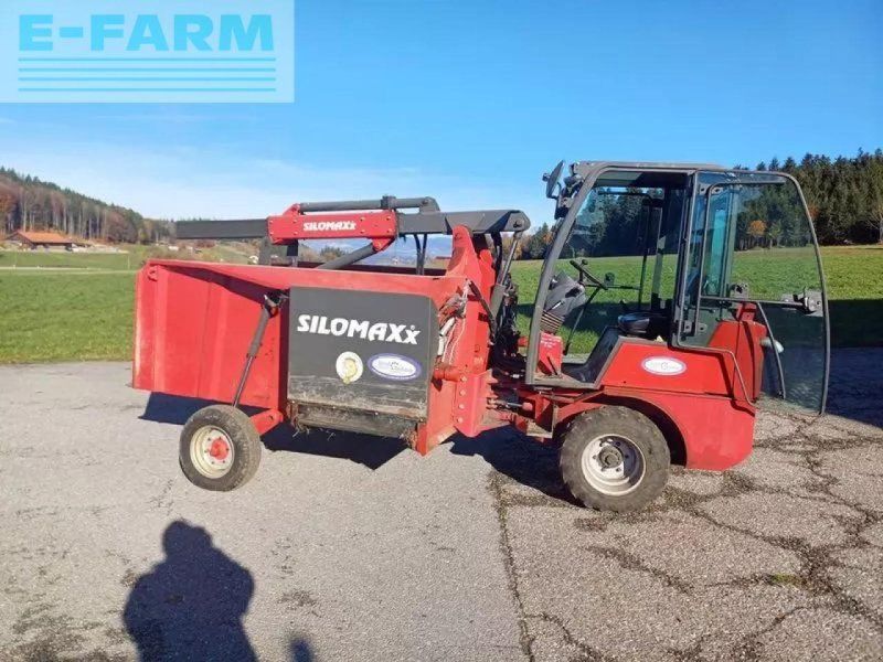 Gruber svt 4045 selbstfahrender silokamm