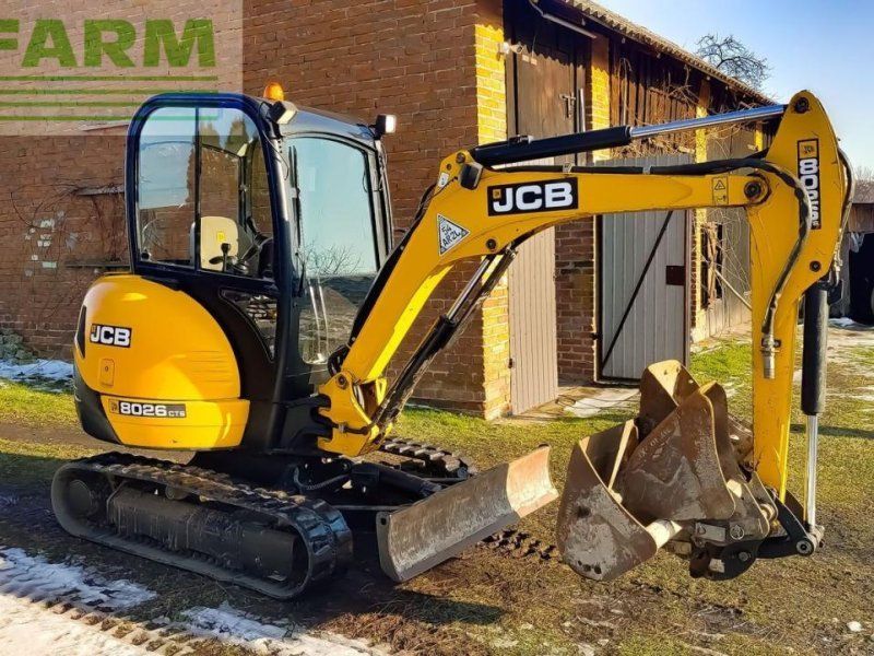 JCB 8060