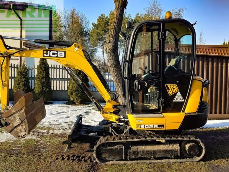 JCB 8060