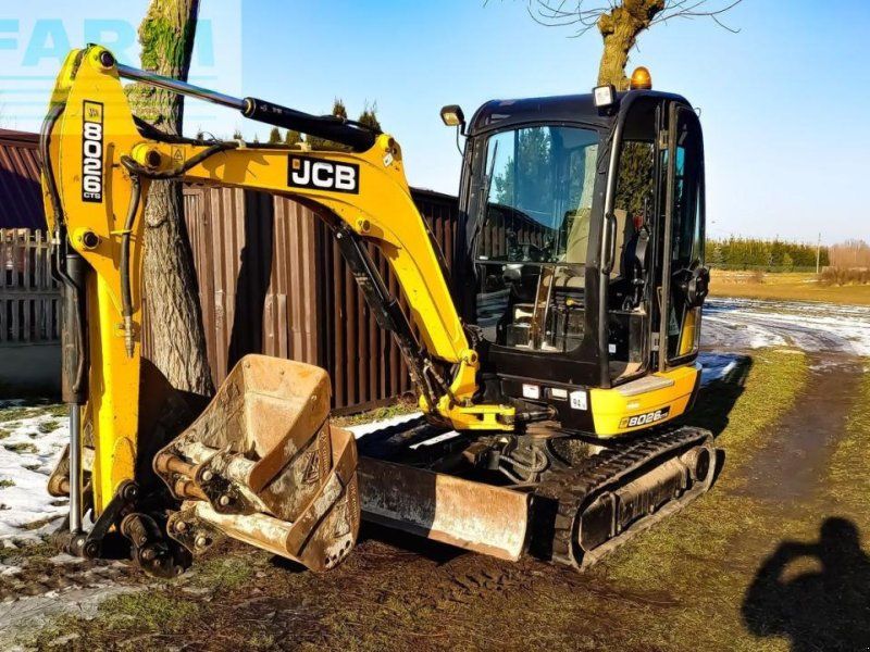 JCB 8060