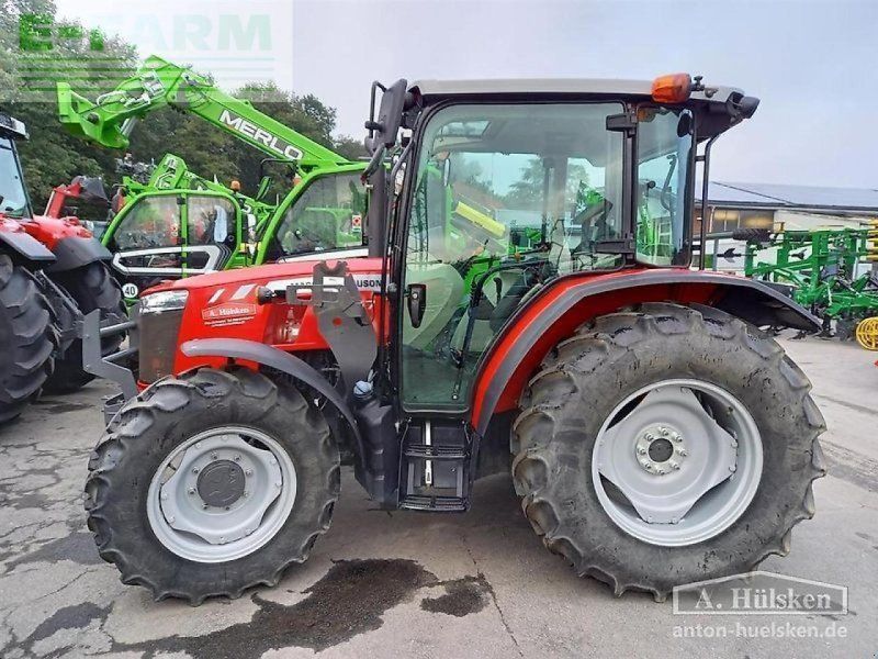 Massey Ferguson 4707 cab 4wd