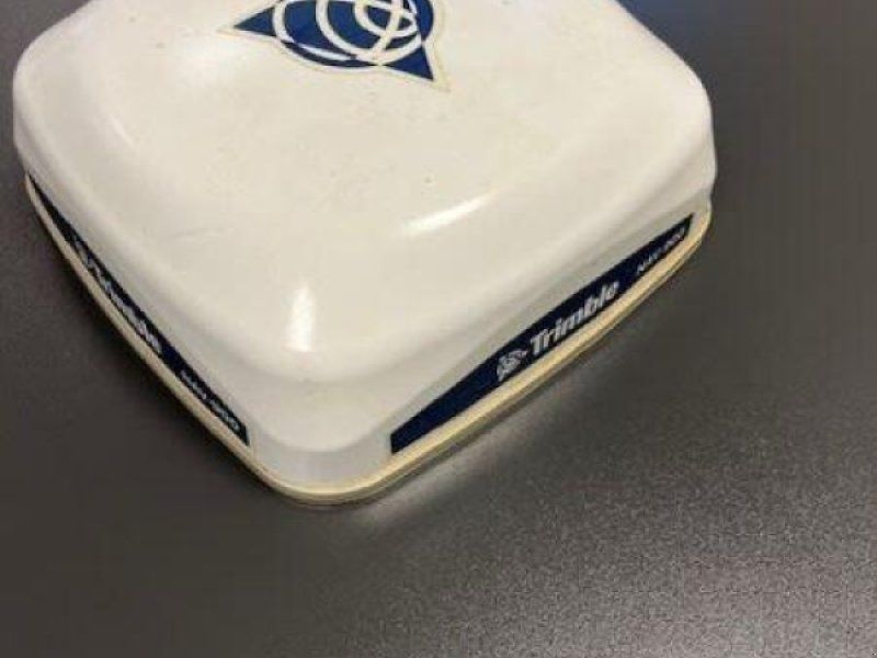 Claas TRIMBLE GFX 750  NAV 900