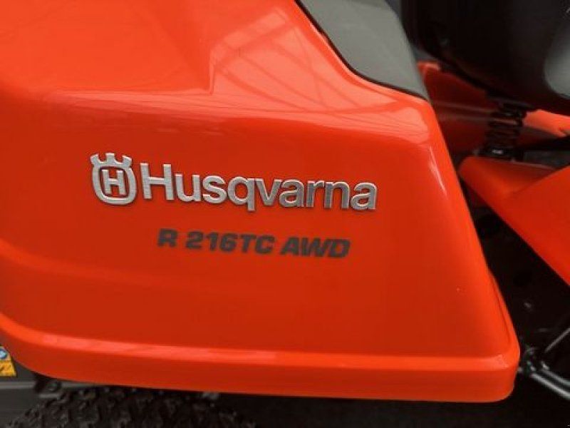 Husqvarna Rider R216TC AWD mit 103cm Mähdeck 16PS Allrad