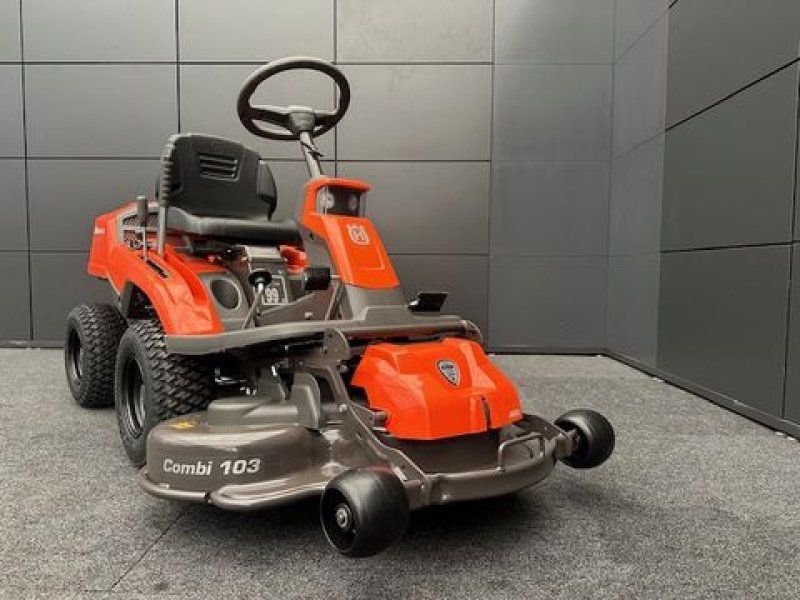 Husqvarna Rider R216TC AWD mit 103cm Mähdeck 16PS Allrad