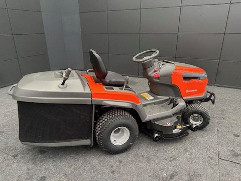 Husqvarna Rasen TC220T 108cm Schnittbreite 19,6PS