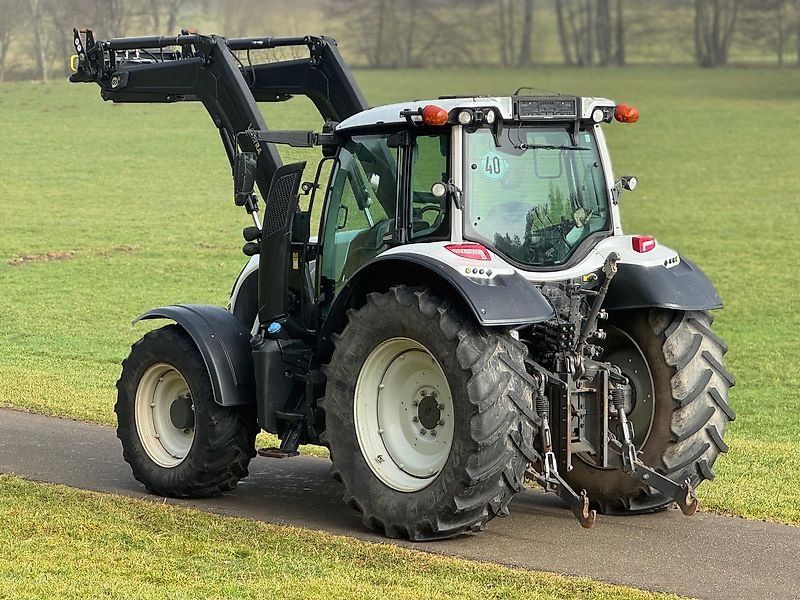 Valtra N104 H Hitech