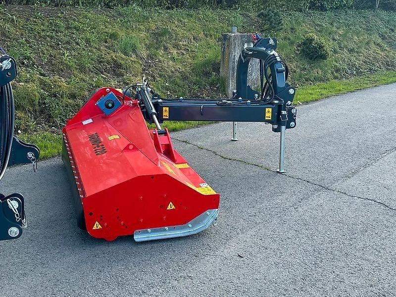 Omarv Böschungs Ausleger Torino Schlegel