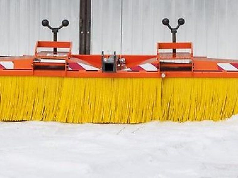 Kehrbesen Streifenbesen Staplerbesen Anbaubesen Radladerbesen