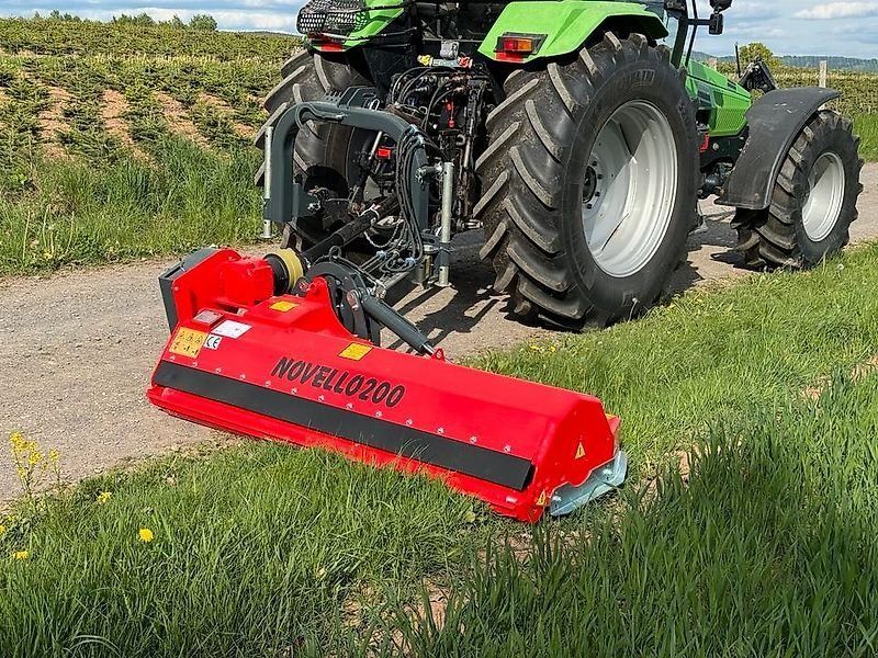 Omarv Böschungs Schlegel Novello 200