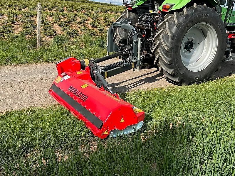 Omarv Böschungs Schlegel Novello 200