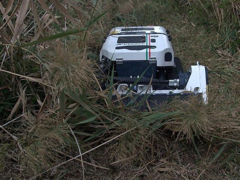 Hymach QB23 Mähraupe Mähroboter Funkraupe Mulchraupe Geräteträge