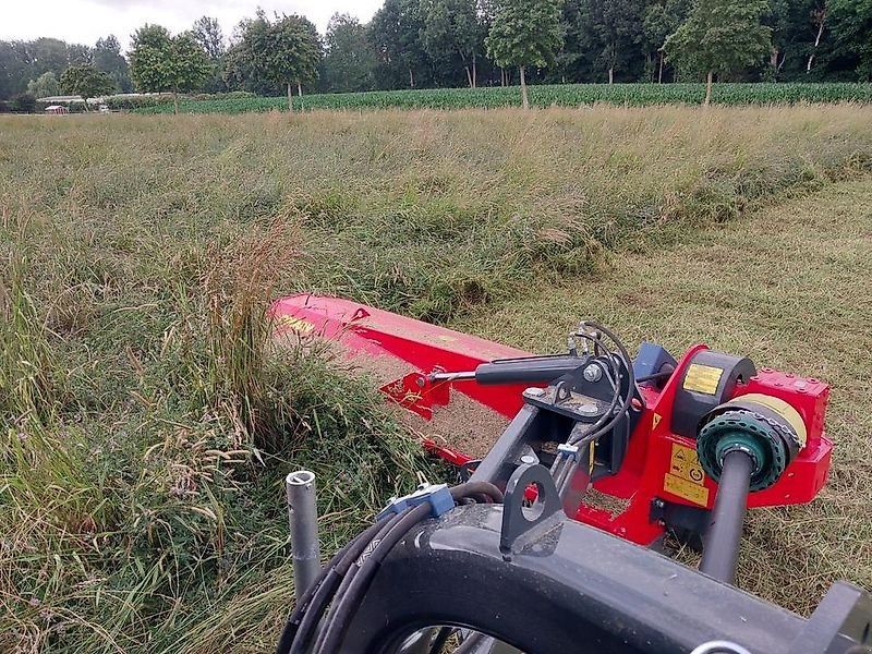 Omarv Böschungs Schlegel Mäher Torino 260-E