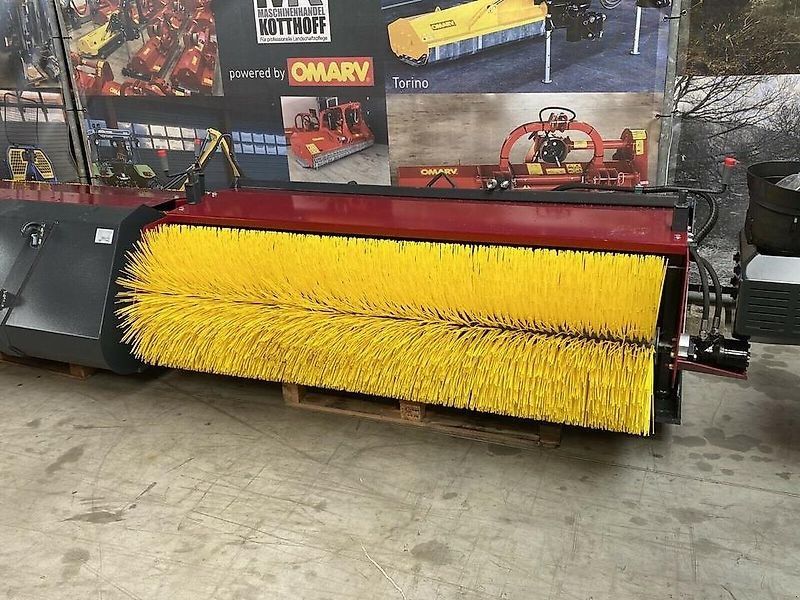 Kehrschel Kehrbesen Frontladerbesen