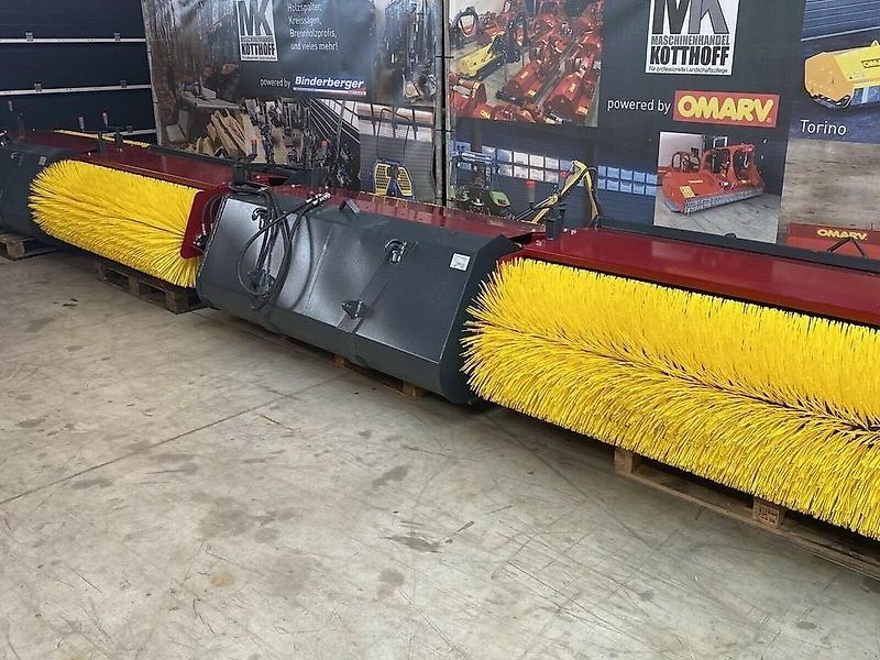 Kehrschel  Kehrbesen Besen