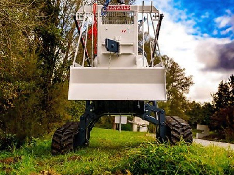 Hymach Funkraupe Mulchraupe Geräteträger Mähraupe Forstraupe