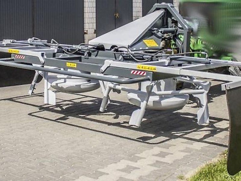 Silageverteiler Breitverteiler Siloverteiler Futterverteiler