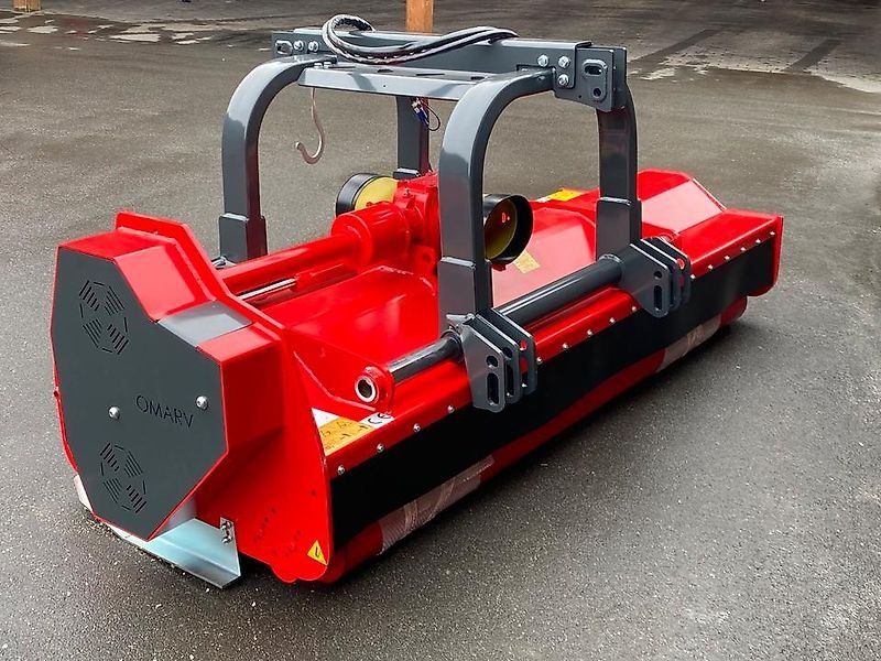 Omarv Schlegel   Forst Mäher