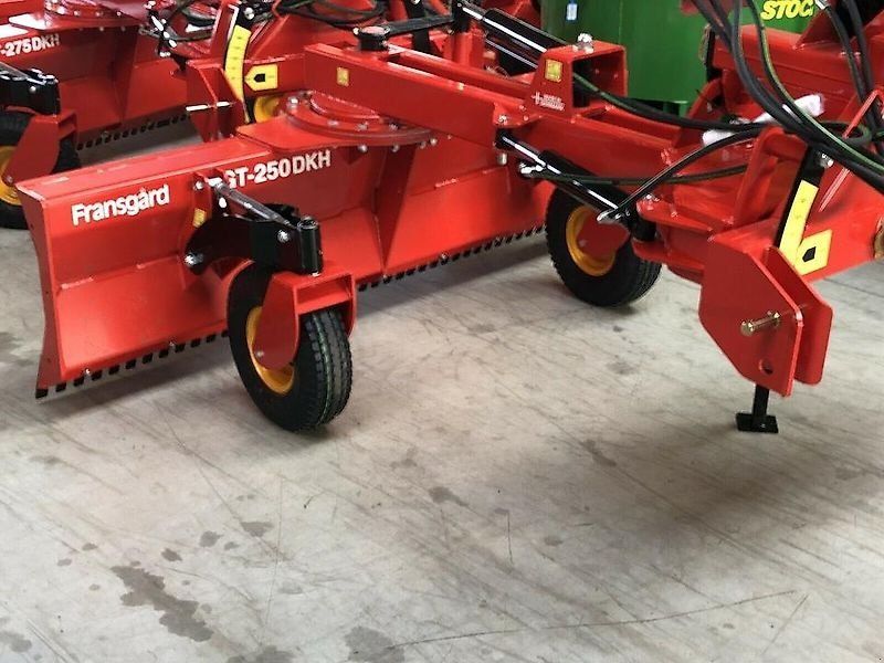 Fransgard Planierschild Polterschild Wegehobel Schneeschild