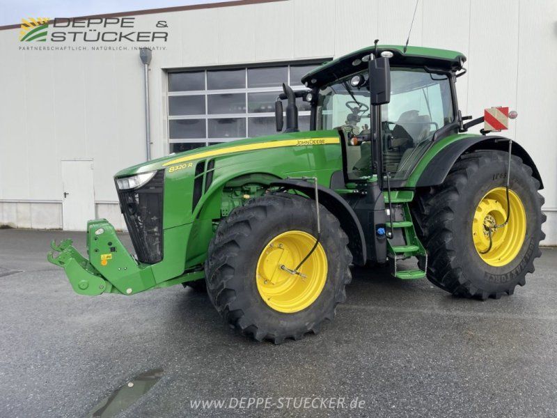 John Deere 8320R