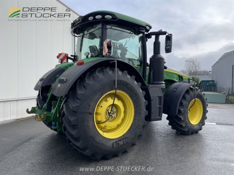 John Deere 8320R