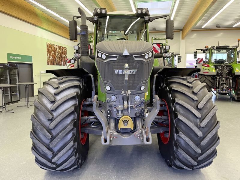 Fendt 933 VARIO GEN6 PROFI PLUS