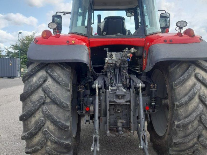 Massey Ferguson 7718S DYNA-6 ESSENTIAL